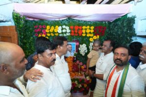 సీనియర్ జర్నలిస్ట్ దత్తురెడ్డి కుటుంబానికి అండగా ఉంటాం : మంత్రి కోమటిరెడ్డి వెంకట్ రెడ్డి
